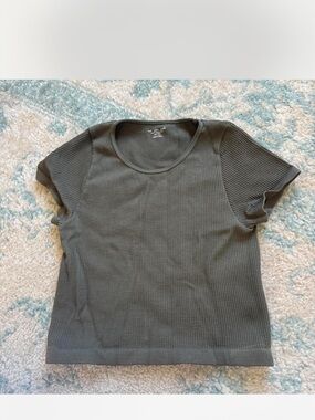 Urban Outfitters green ripped cropped top Top - M